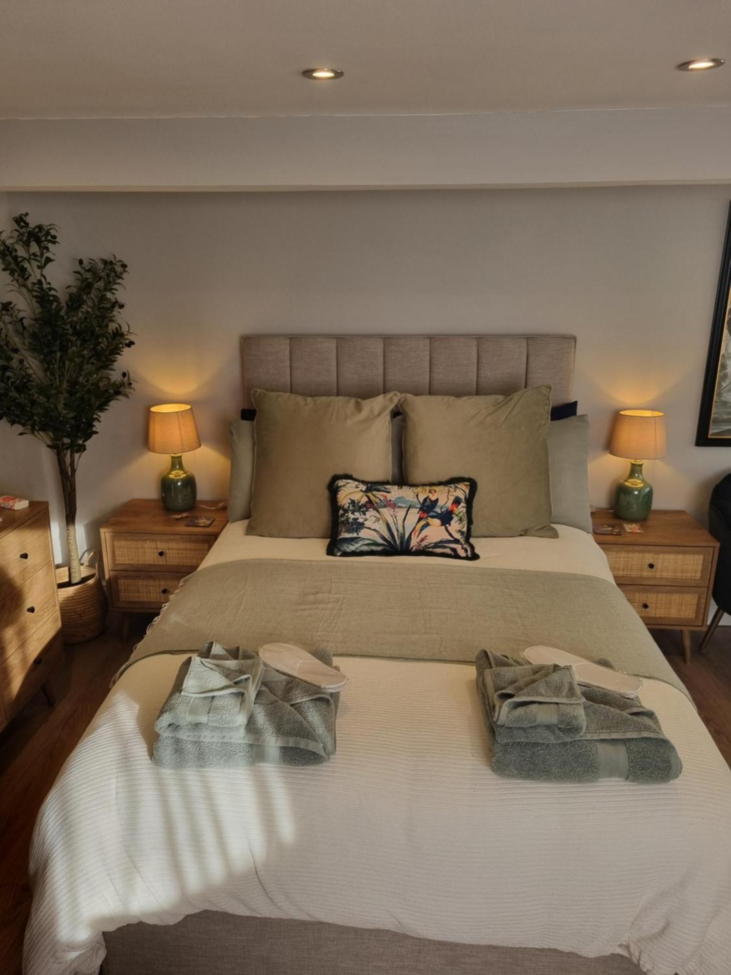 Castle Ings Jem Hotel Knaresborough Ngoại thất bức ảnh